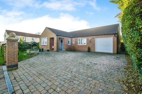 2 bedroom detached bungalow for sale, Coots Lane, Mumby, Alford