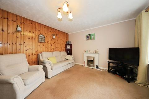 3 bedroom semi-detached house for sale, Wordsworth Crescent, Kidderminster