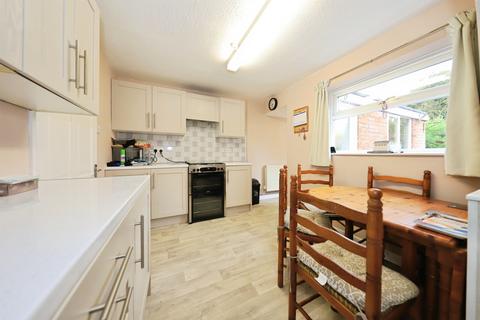 3 bedroom semi-detached house for sale, Wordsworth Crescent, Kidderminster
