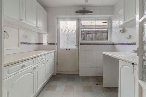 2 bedroom semi-detached bungalow for sale, Arundel Drive, Worcester WR5