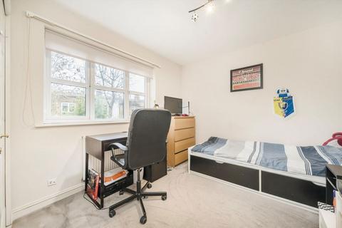 undefined, Tawny Close, London W13