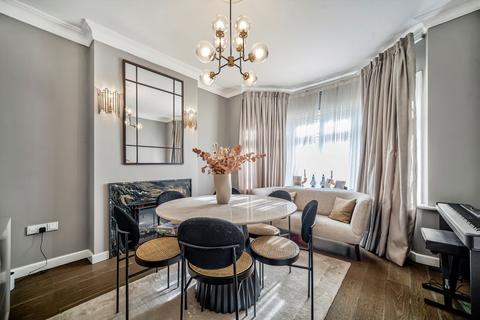 undefined, Graham Avenue, London W13