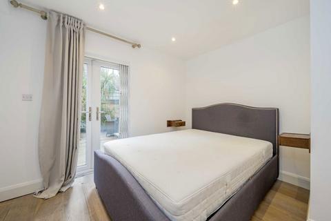 2 bedroom flat to rent, St. Charles Square, London W10