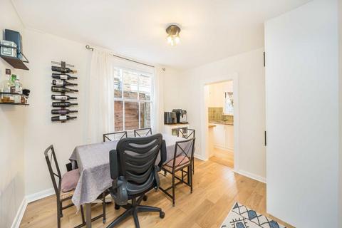 undefined, Vanderbilt Road, London SW18