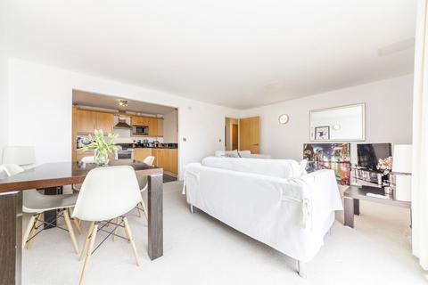 2 bedroom flat to rent, Turner House, Cassilis Road E14