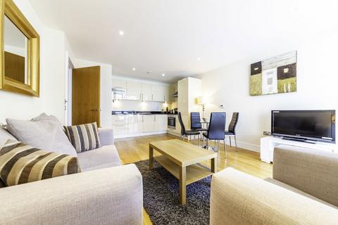 1 bedroom flat to rent, Millharbour, London E14