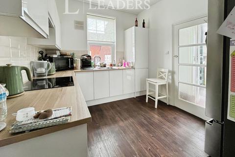 3 bedroom flat to rent, 1, Thoroughgood Road, CO15