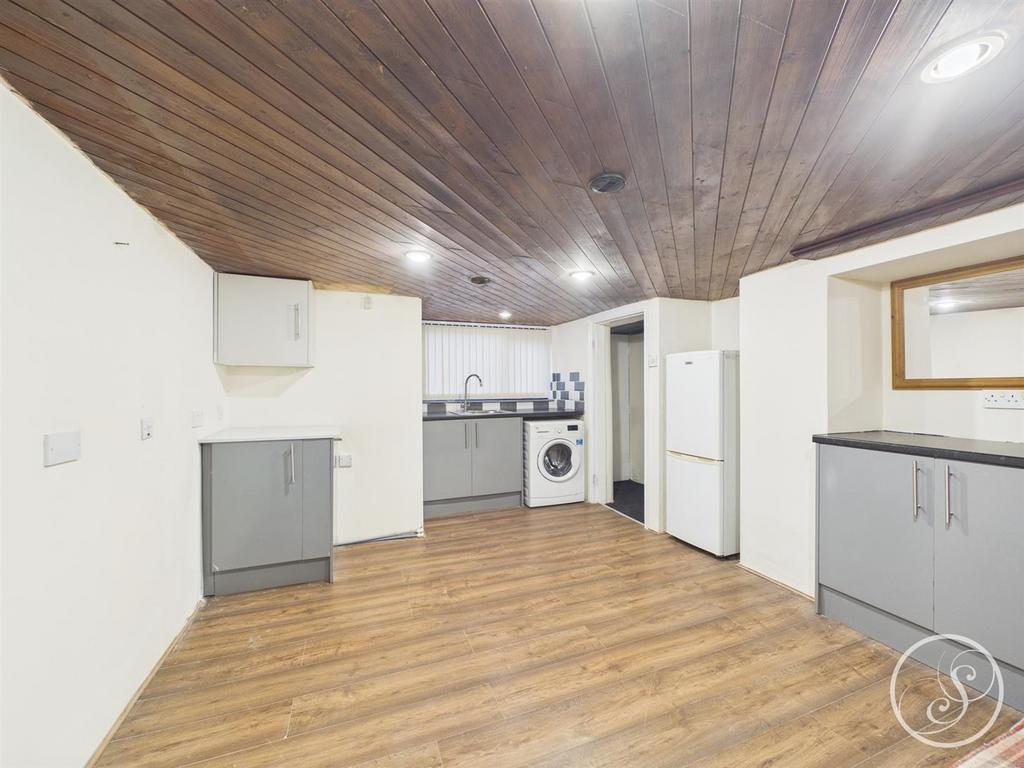 Utility/basement