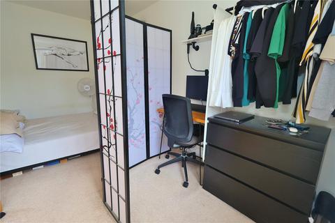 undefined, Chertsey Road, Woking, Surrey, Surrey, GU21