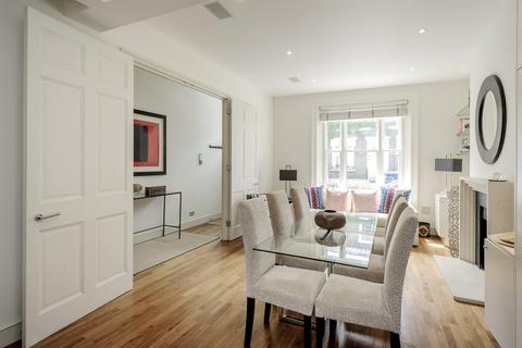 3 bedroom flat to rent, Abingdon Road, London, W8