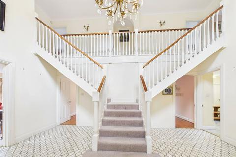 5 bedroom detached house for sale, Murdoch Road, Wokingham, Berkshire, RG40