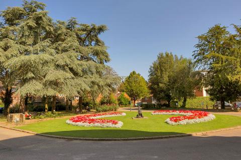 undefined, Arundel Close, Tonbridge, TN9