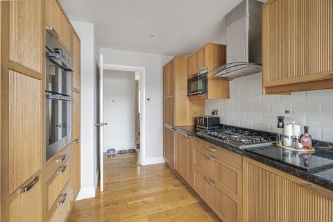 4 bedroom bungalow for sale, Chiltington Way, Saltdean, East Sussex, BN2