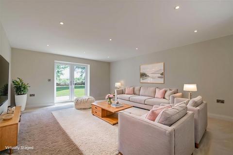 4 bedroom detached house for sale, High Street, Waltham On The Wolds, Melton Mowbray