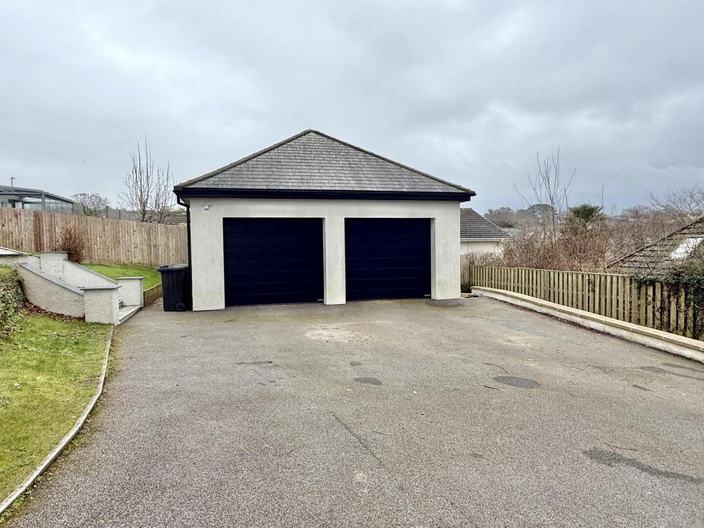 Double Garage