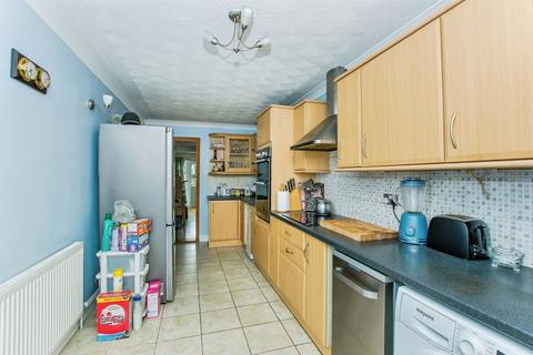 3 bedroom bungalow for sale, Queen Elizabeth Drive, WISBECH