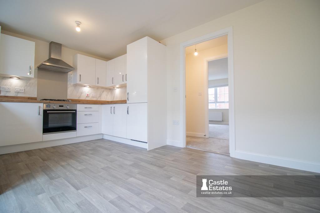 Kitchen &amp; Dining