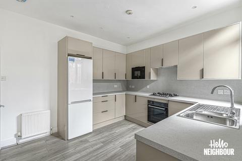 3 bedroom terraced house to rent, Hambro Road, London, SW16