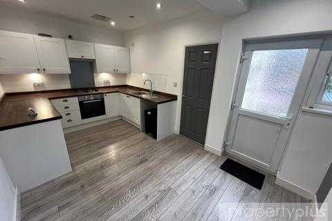 3 bedroom terraced house to rent, High Street, Treorchy, Rhondda, CF42