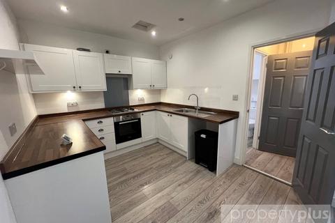 3 bedroom terraced house to rent, High Street, Treorchy, Rhondda, CF42
