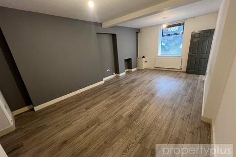 3 bedroom terraced house to rent, High Street, Treorchy, Rhondda, CF42