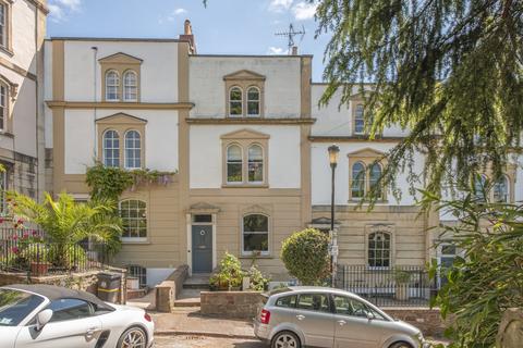 Camden Terrace, Bristol, BS8