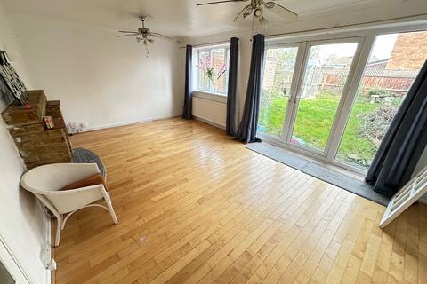 undefined, Percheron Drive, Luton, Bedfordshire, LU4 0PX