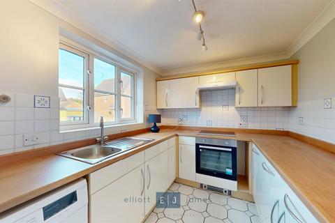 undefined, Fairmeads, Loughton IG10