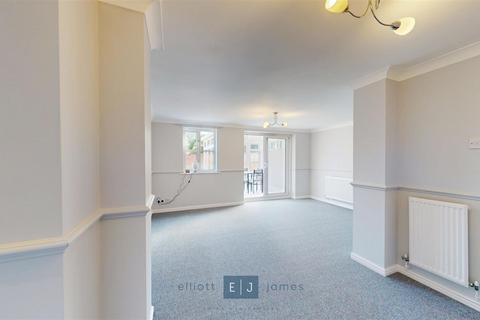 undefined, Fairmeads, Loughton IG10