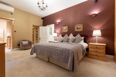 undefined, Knightsbridge, London, SW1X