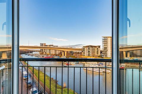 2 bedroom apartment for sale, River Walk, Penarth Marina CF64