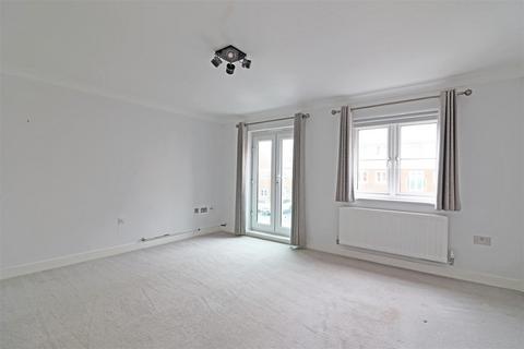 4 bedroom end of terrace house for sale, Gumbrell Mews, Redhill