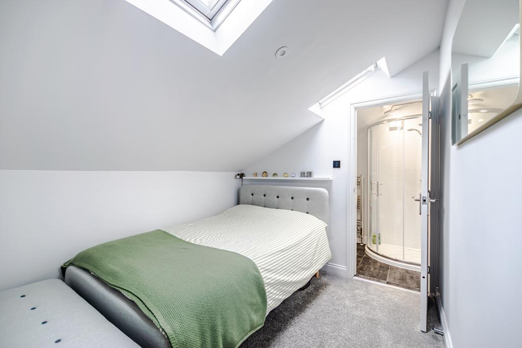 Bedroom4a