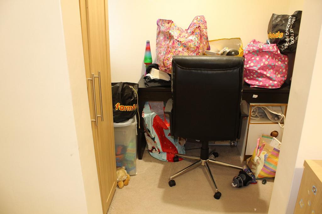 Bedroom 2 Picture 2