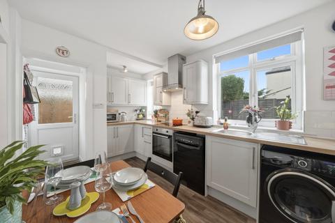 3 bedroom semi-detached house for sale, Wharfedale Avenue, Harrogate, North Yorkshire, HG2