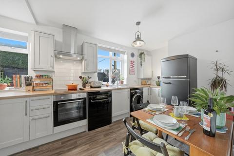 3 bedroom semi-detached house for sale, Wharfedale Avenue, Harrogate, North Yorkshire, HG2