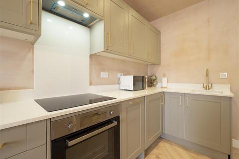 1 bedroom apartment to rent, Southwood Road, Ramsgate