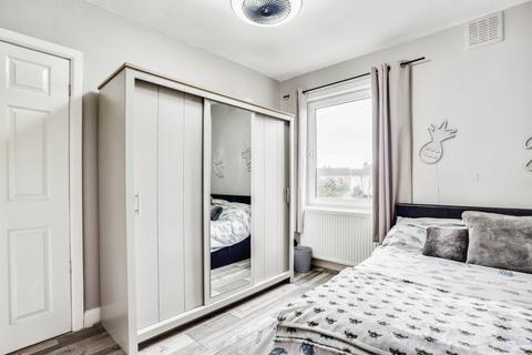2 bedroom end of terrace house for sale, Westerton Road, Wakefield, WF3