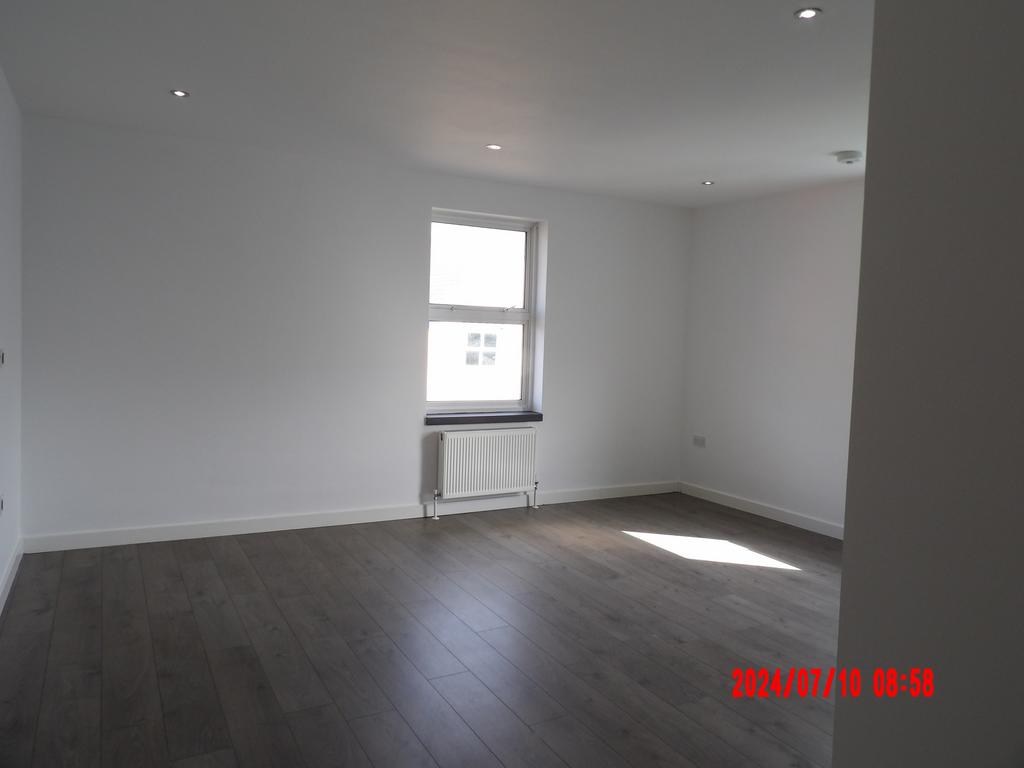 Living Room/Bedroom