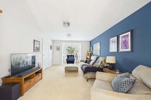 undefined, Chantler Lane, Horsham RH12