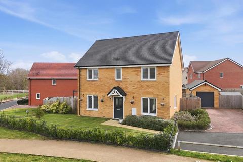 Thompson Avenue, Burnham-on-Crouch, CM0