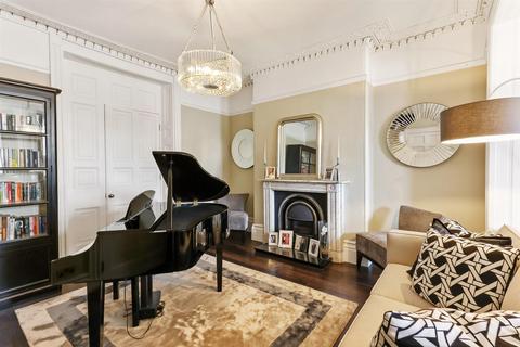 undefined, Crescent Terrace, Cheltenham GL50 3PE