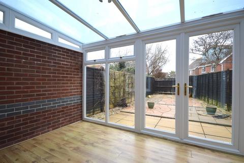 3 bedroom semi-detached house to rent, Coxswain Way, Selsey, Chichester, PO20