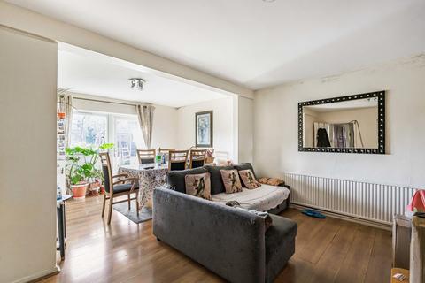 3 bedroom end of terrace house for sale, Kempshott Road, London, SW16