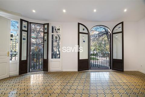 3 bedroom apartment, Flat For Sale In Eixample, Eixample, Barcelona
