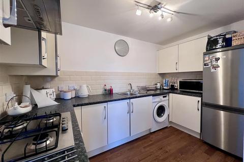 2 bedroom house for sale, Stratford Road, Wolverton, Milton Keynes