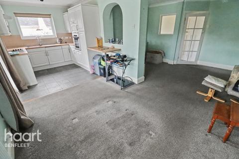 2 bedroom semi-detached bungalow for sale, Philmead Road, Benfleet