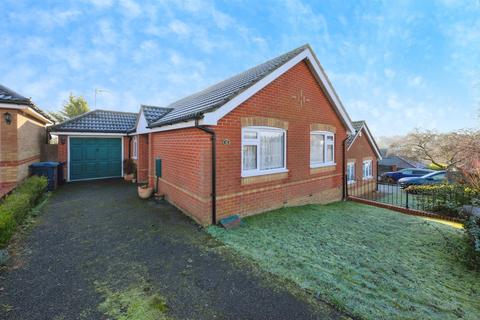 2 bedroom detached bungalow for sale, Perowne Way, Puckeridge, Ware