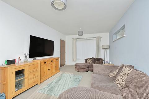 3 bedroom end of terrace house for sale, Blaxter Way, NORWICH