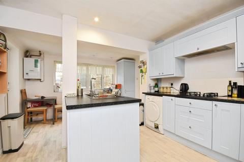 5 bedroom detached house for sale, Augustus Close, HAVERHILL